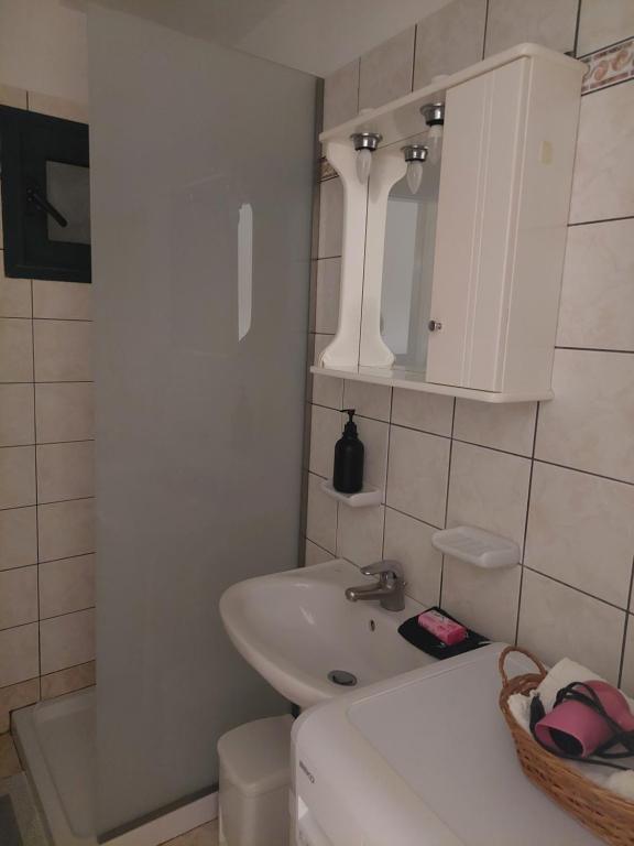 Studio 7 – Captains Quarters - Photo 3